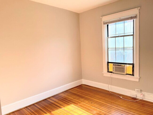 Foto del edificio - 1715 P St NW