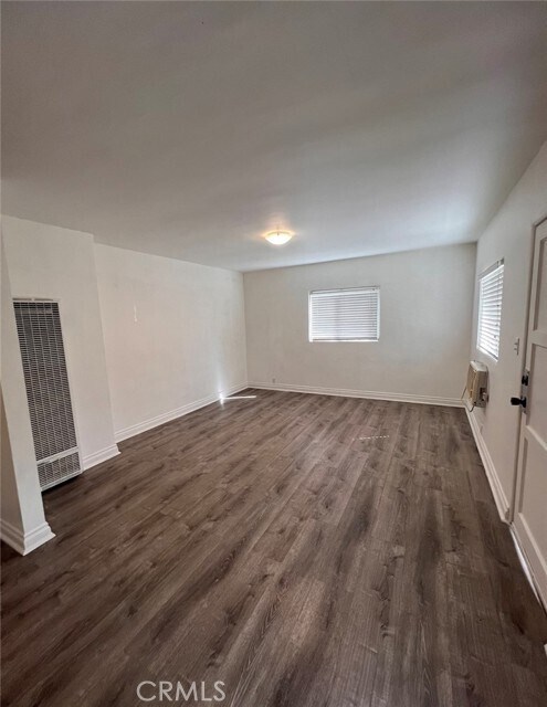 Building Photo - 908 N Towne Ave