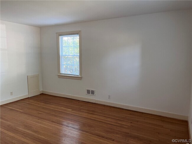 Foto del edificio - 3425 W Franklin St