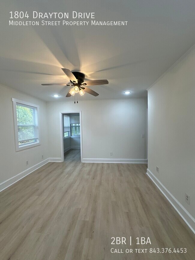Foto del edificio - 1804 Drayton Dr