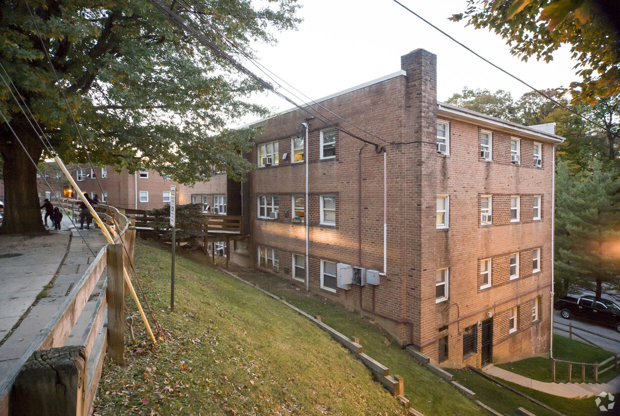 Building Photo - Quebec Terrace Apartments