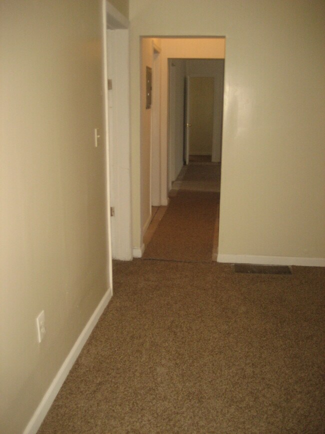 Foto del edificio - 17 Winans Ave