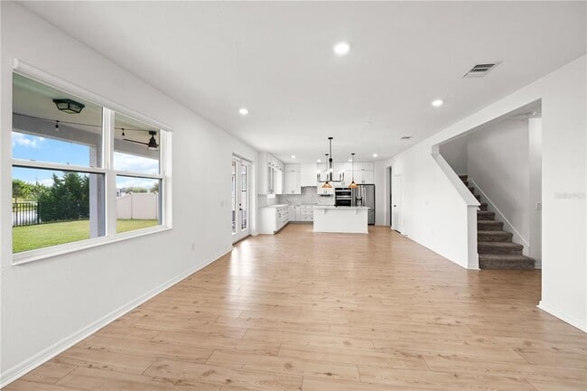 Foto del edificio - 5005 Golden River Ln