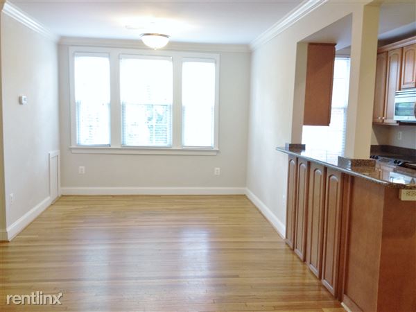 Foto principal - 401 Commonwealth Ave