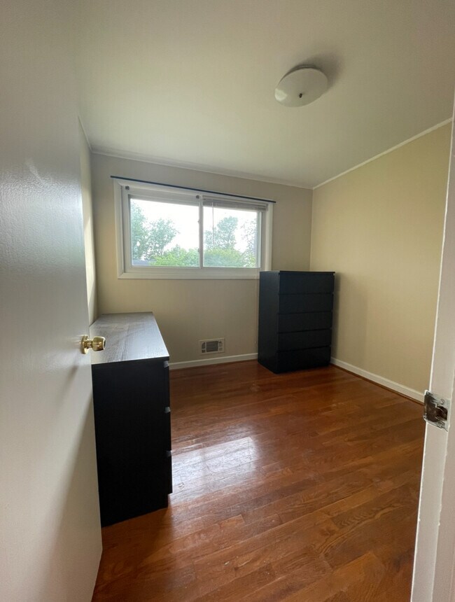 Foto del edificio - 12421 Littleton St