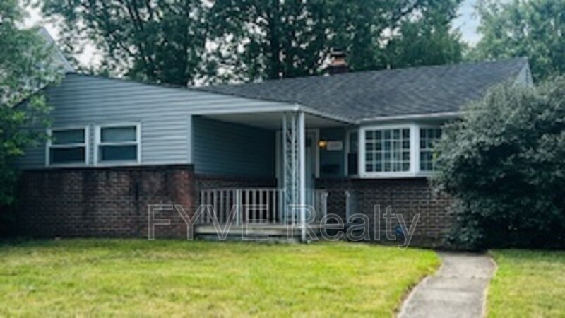Primary Photo - 3301 Scottwood Rd
