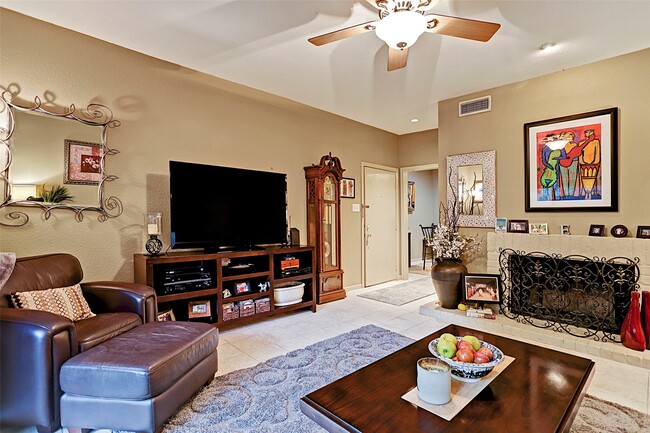 Foto del edificio - 11711 Memorial Dr