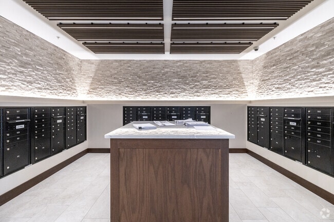 Mail Center - Parallel Apartments