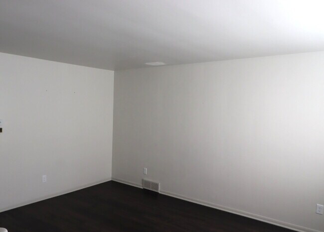 Foto del edificio - Updated 3-Bed Duplex with 1.5 Baths in Appleton