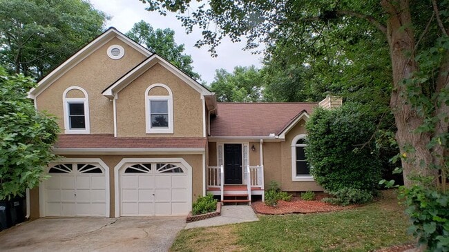 Building Photo - Adorable 3/2.5 Split Level