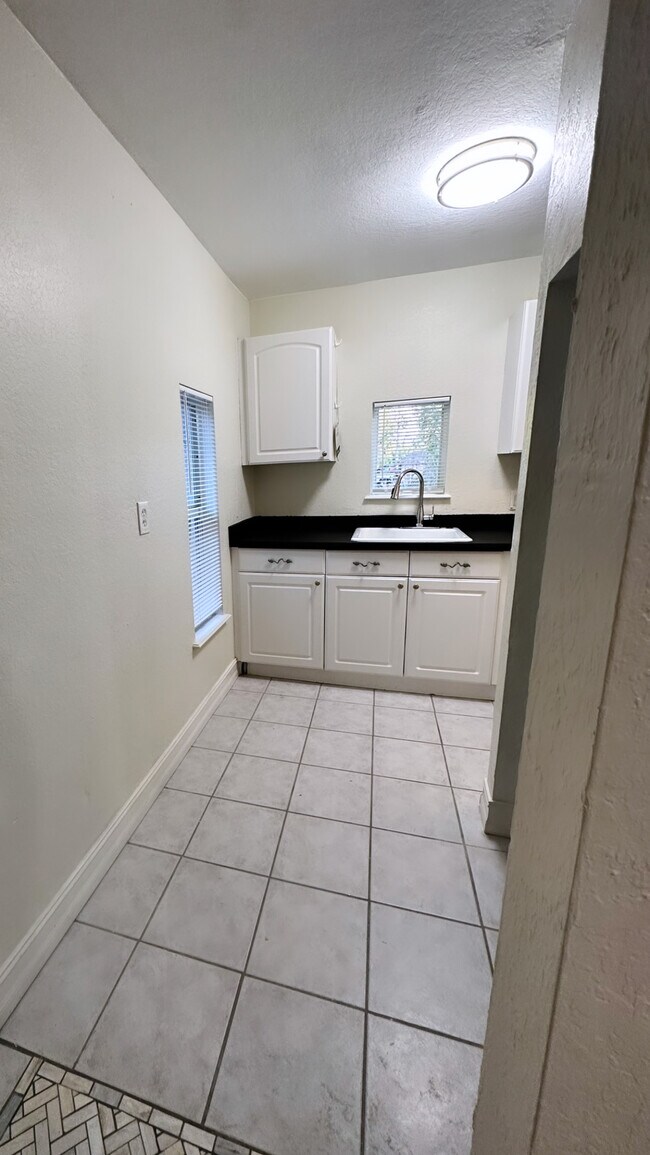 3013 14th St SW Unit B, Lehigh Acres, FL 33976 Apartments in Lehigh Acres, FL