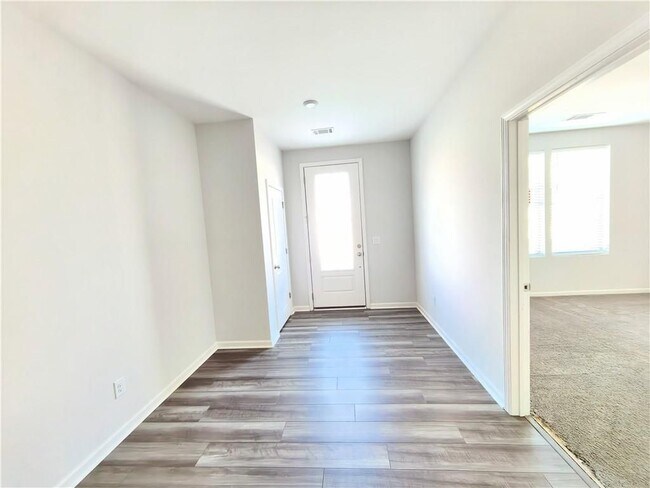 Foto del edificio - 2400 Whistler Wy