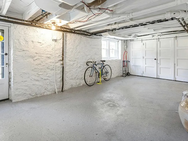 Building Photo - Welcome to the Stone House, a charming 3-bedroom, 2-bathroom
