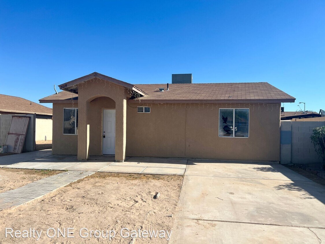 2 br, 1 bath House 2019 E. Udall Lane House for Rent in San Luis