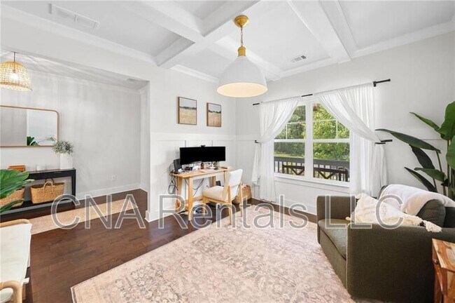 Foto del edificio - 178 Crestbrook Wy