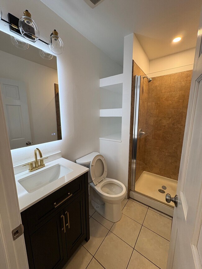 Foto del edificio - 87 Columbia St