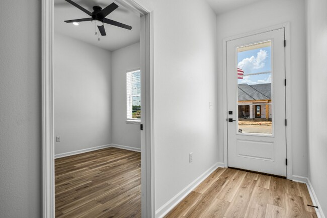 Foto del edificio - 225 Indigo Ln