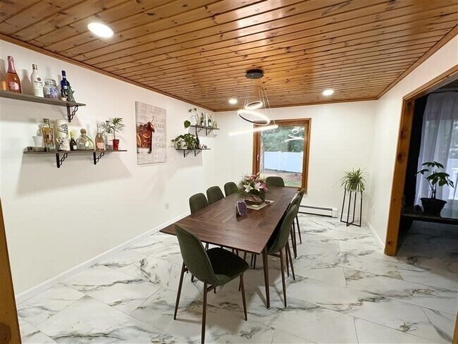 Foto del edificio - 2 Pat Dr