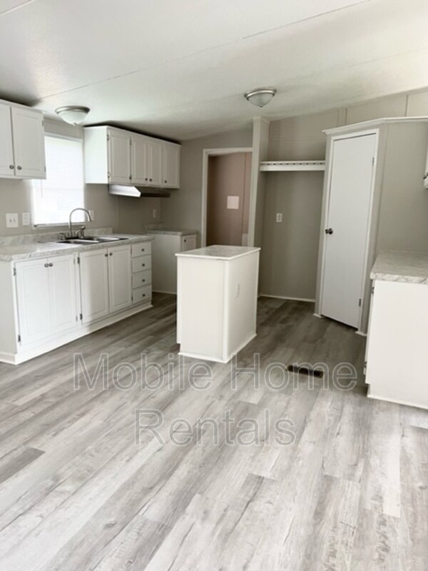 43 Centipede Dr, Byron, GA 31008 House Rental in Byron, GA