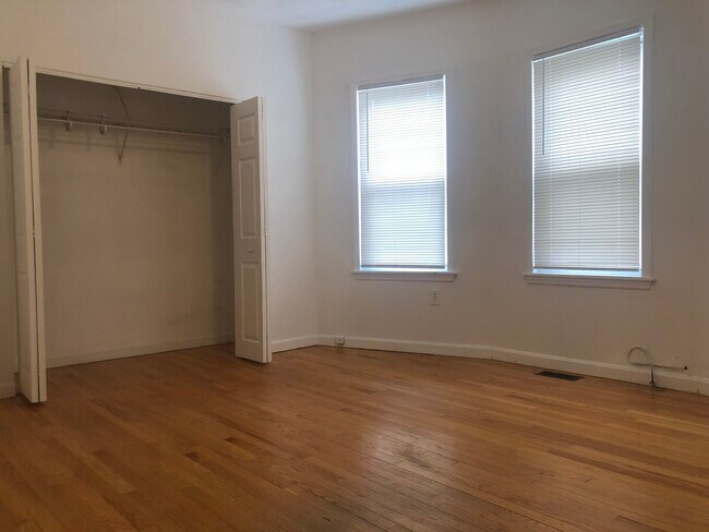 Building Photo - 67 Bellevue St