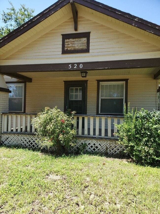 Building Photo - 520 N Jefferson St