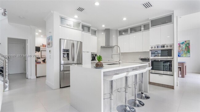 Foto del edificio - 321 SW 194th Ave