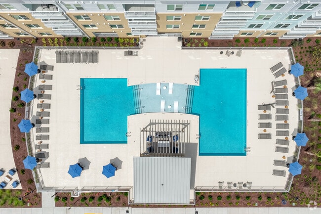 Piscina - Landing at Coventry