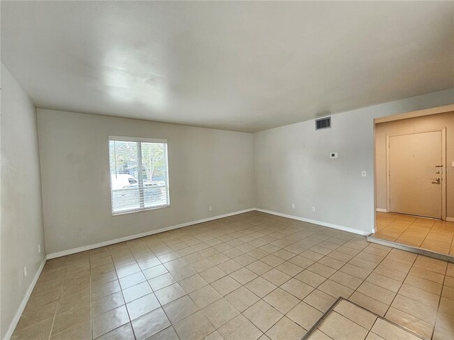 Foto del edificio - 7610 W Powhatan Ave