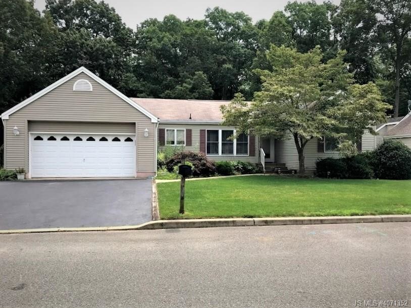 Primary Photo - 243 Sunset Dr