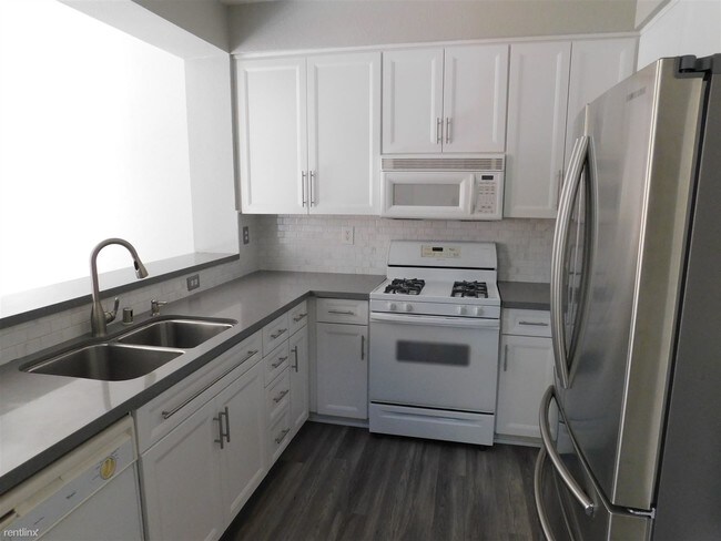 Building Photo - 4 br, 2.5 bath Condo - 5 Canyons