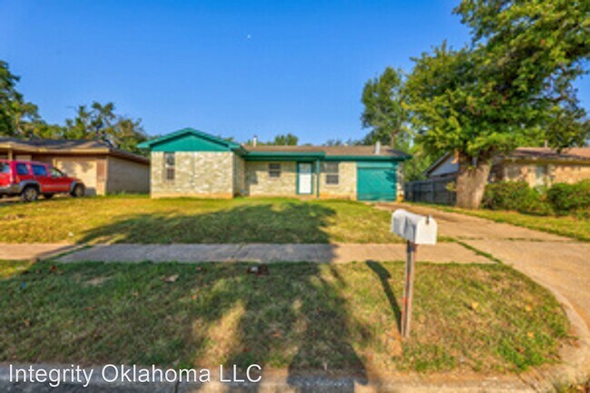 Building Photo - 4 br, 1 bath House - 1517 McGregor Dr.