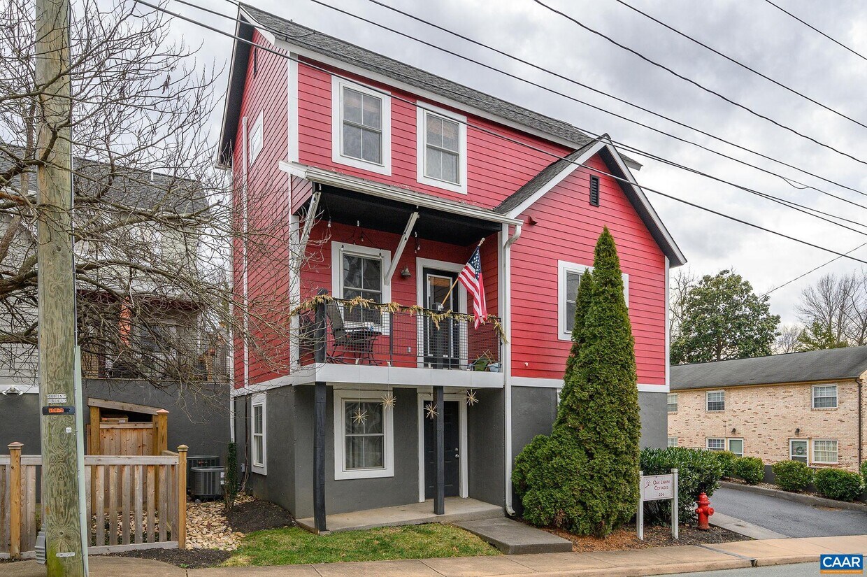 Primary Photo - 206 5th St SW