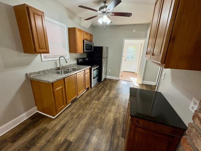 Photo - 609 Jackson St House