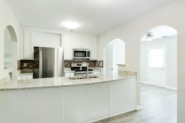 Building Photo - 4795 Buckeye Pl
