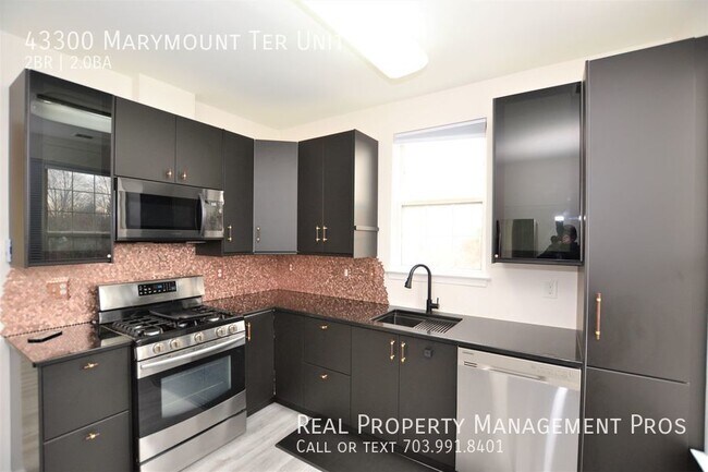 Building Photo - 43300 Marymount Terrace
