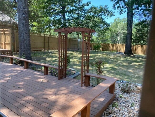 Building Photo - COMING SOON!!! GATED - STONE MEADOW SUBDIV...