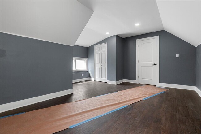 Foto del edificio - 2108 S Homan Ave