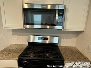 Foto del edificio - 918 Andean Emerald