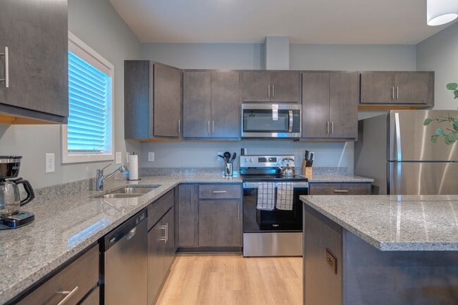 Foto del edificio - Brand New Townhouse Community in Blacksburg!