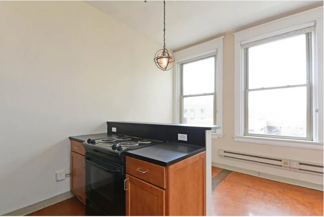 Building Photo - 488 Wabasha St N