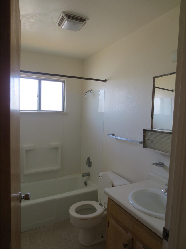 Foto del edificio - 1565 N 5th St