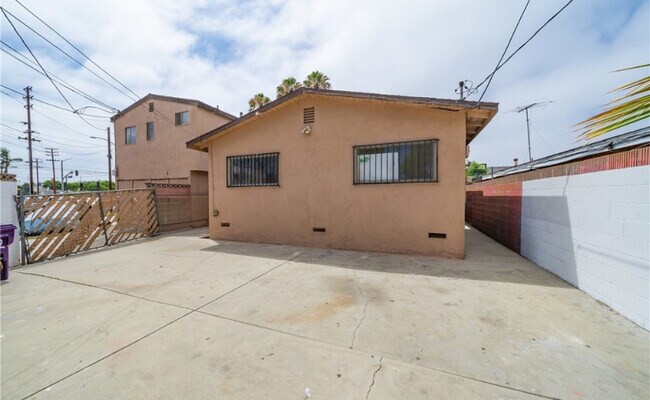 Foto del edificio - 1509 E 20th St