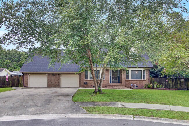 Foto del edificio - 8000 Eberly Ave