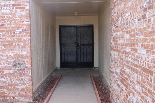 Foto del edificio - 3409 Guthrie St