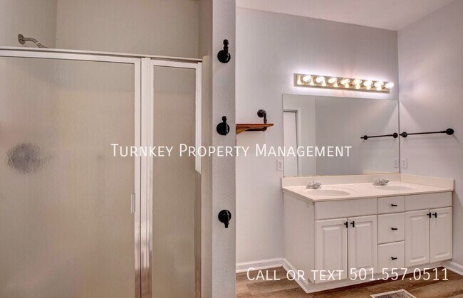 Foto del edificio - 3 Rocky Top Cove