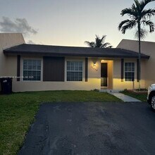 Building Photo - 11630 SW 123rd Ave