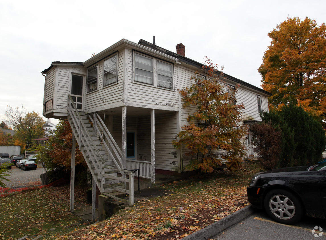 Building Photo - 59 Winn St