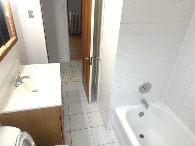 Building Photo - 5848 N Moody Ave