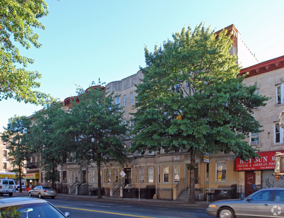 Building Photo - 635 Flatbush Ave