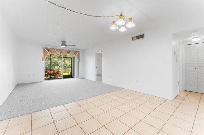 Building Photo - 219 Cypress Ct